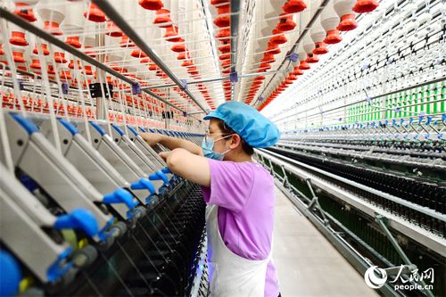 小布料拼出大‘织’慧 于都纺织产业数字化转型之路